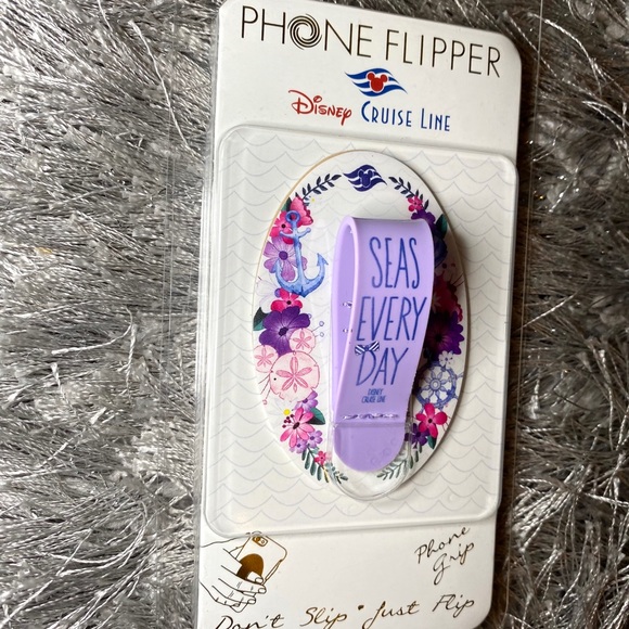 Seas Every Day ⚓️ phone flip📱